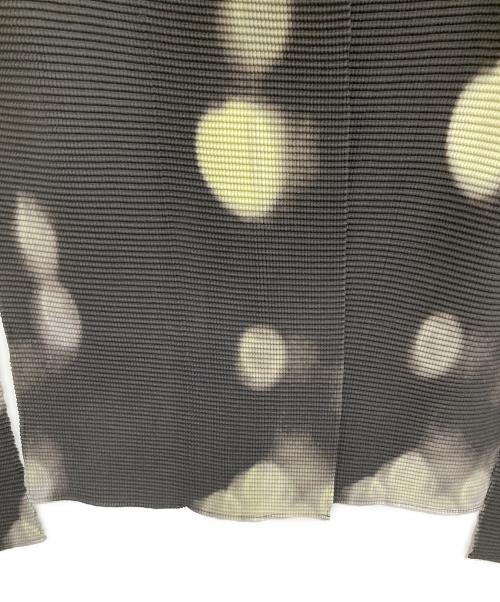 me ISSEY MIYAKE（ミーイッセイ ミヤケ）me ISSEY MIYAKE (ミーイッセイ ミヤケ) プリーツジャケット ブラック サイズ:-の古着・服飾アイテム