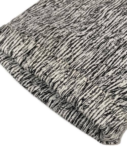ISSEY MIYAKE MEN（イッセイミヤケメン）ISSEY MIYAKE MEN (イッセイミヤケメン) 総柄半袖シャツ ME53FJ035 ホワイト×ブラック サイズ:2の古着・服飾アイテム