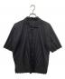 HOMME PLISSE ISSEY MIYAKE（オム プリッセ イッセイ ミヤケ）の古着「プリーツ ショートスリーブシャツ　HO128ラスト」｜ブラック