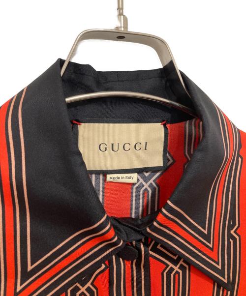 GUCCI（グッチ）GUCCI (グッチ) チェーンロゴ シルクシャツ レッド サイズ:36の古着・服飾アイテム