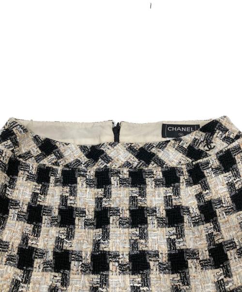 CHANEL（シャネル）CHANEL (シャネル) ツイードスカート ブラック×ホワイト サイズ:36の古着・服飾アイテム