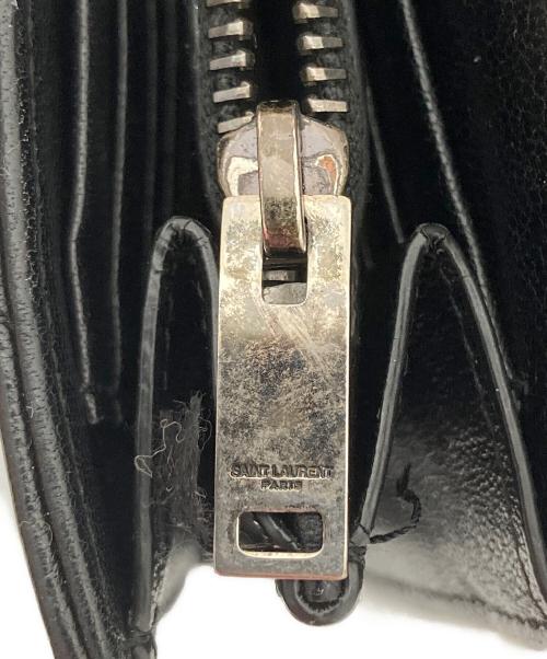 Saint Laurent Paris（サンローランパリ）Saint Laurent Paris (サンローランパリ) カサンドラ エンベロープ チェーンショルダーウォレット ブラックの古着・服飾アイテム