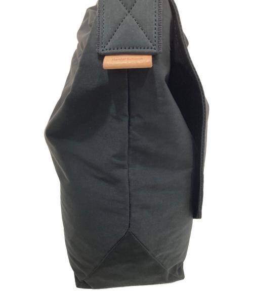 HENDER SCHEME（エンダースキーマ）HENDER SCHEME (エンダースキーマ) square shoulder bag smal　スクエアショルダーバッグスモールl ブラックの古着・服飾アイテム
