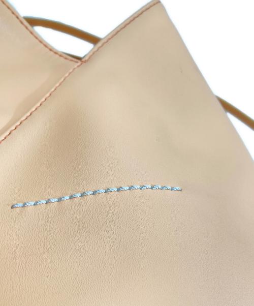 MM6 Maison Margiela（エムエムシックスメゾンマルジェラ）MM6 Maison Margiela (エムエムシックスメゾンマルジェラ) ジャパニーズナノショルダーバッグ　S54WD0106 ベージュの古着・服飾アイテム