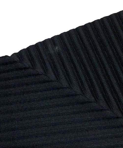 HOMME PLISSE ISSEY MIYAKE（オム プリッセ イッセイ ミヤケ）HOMME PLISSE ISSEY MIYAKE (オム プリッセ イッセイ ミヤケ) モックネックプリーツプルオーバートップス ブラック サイズ:3の古着・服飾アイテム
