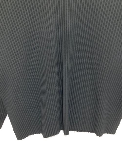 HOMME PLISSE ISSEY MIYAKE（オム プリッセ イッセイ ミヤケ）HOMME PLISSE ISSEY MIYAKE (オム プリッセ イッセイ ミヤケ) プリーツカットソー ブラック サイズ:3の古着・服飾アイテム