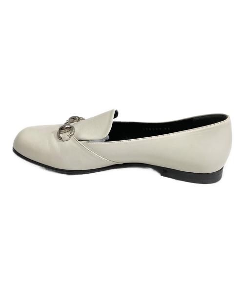 GUCCI（グッチ）GUCCI (グッチ) ホースビット レザー ローファー　370229 ホワイト サイズ:36の古着・服飾アイテム