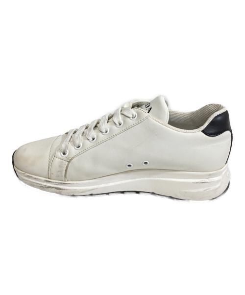 PRADA（プラダ）PRADA (プラダ) ローカットスニーカー　1E597M ホワイト サイズ:37 1/2の古着・服飾アイテム