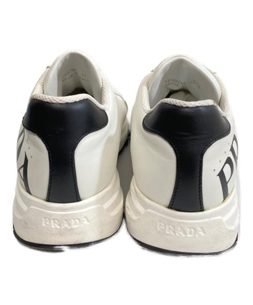 PRADA（プラダ）PRADA (プラダ) ローカットスニーカー　1E597M ホワイト サイズ:37 1/2の古着・服飾アイテム