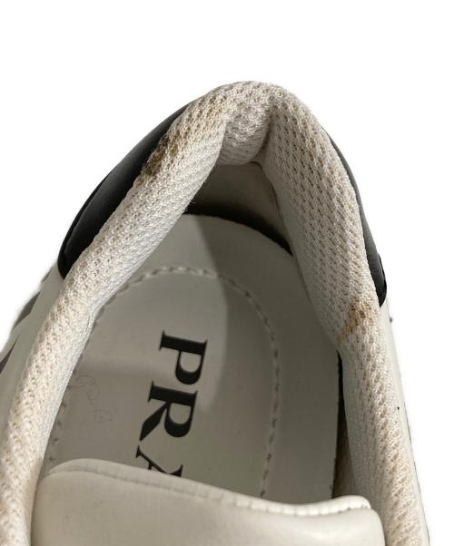 PRADA（プラダ）PRADA (プラダ) ローカットスニーカー　1E597M ホワイト サイズ:37 1/2の古着・服飾アイテム