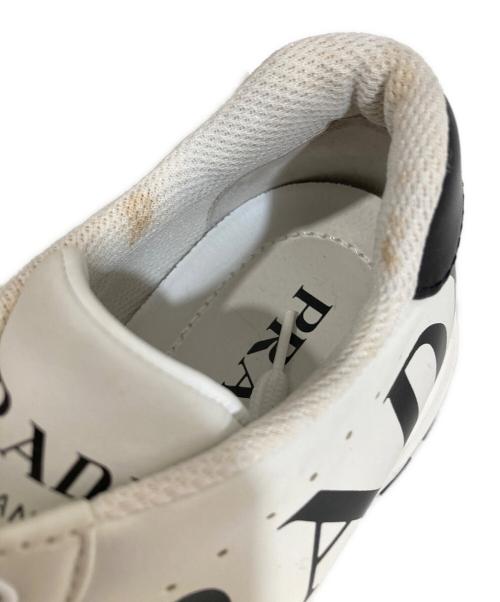 PRADA（プラダ）PRADA (プラダ) ローカットスニーカー　1E597M ホワイト サイズ:37 1/2の古着・服飾アイテム