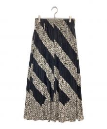 HOMME PLISSE ISSEY MIYAKE（オム プリッセ イッセイ ミヤケ）の古着「BASKET 総柄ハイウエストプリーツパンツ HP13JF178」｜ブラック