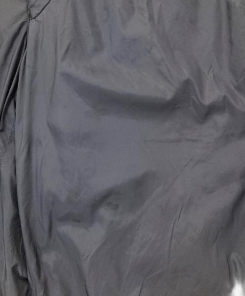 ISSEY MIYAKE MEN（イッセイミヤケメン）ISSEY MIYAKE MEN (イッセイミヤケメン) ISSEY MIYAKE MEN　サイドジップナイロンパンツ　 2000AW archive　ME03FF093 グレー サイズ:1-2の古着・服飾アイテム