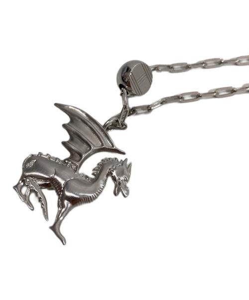 HERMES（エルメス）HERMES (エルメス) ドラゴン・タリスマン ドラゴンモチーフ ロングネックレス  シルバーの古着・服飾アイテム