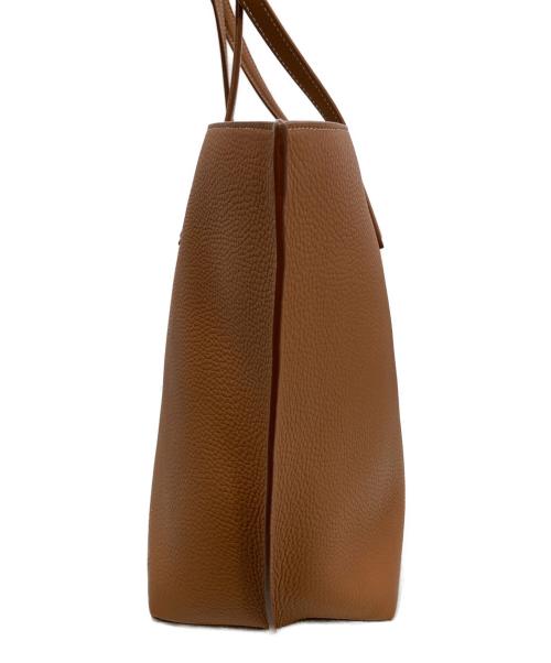 BURBERRY（バーバリー）BURBERRY (バーバリー) TBレザートートバッグ ベージュの古着・服飾アイテム