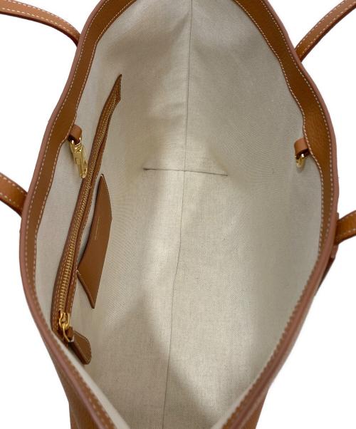 BURBERRY（バーバリー）BURBERRY (バーバリー) TBレザートートバッグ ベージュの古着・服飾アイテム
