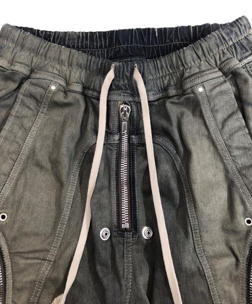 RICK OWENS（リックオウエンス）RICK OWENS (リックオウエンス) BAUHAUS CARGO PANTS デニム バウハウス カーゴパンツ RU02E1377-SDKDEG インディゴ サイズ:48の古着・服飾アイテム