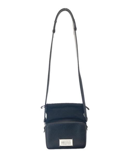Maison Margiela（メゾンマルジェラ）Maison Margiela (メゾンマルジェラ) 5AC CAMERA BAG MEDIUM　ファイブエーシー カメラバッグ　SB1WG0018 P4348 ブラックの古着・服飾アイテム