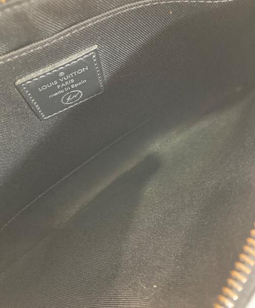 LOUIS VUITTON（ルイ ヴィトン）LOUIS VUITTON (ルイ ヴィトン) FRAGMENT DESIGN (フラグメントデザイン) チェーンポーチ　M64449 ブラックの古着・服飾アイテム