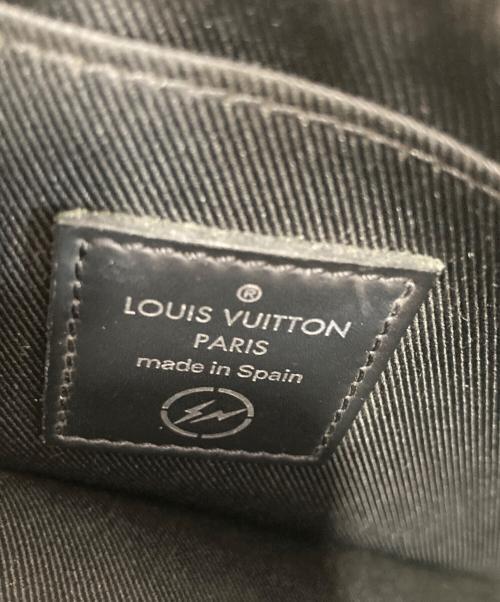 LOUIS VUITTON（ルイ ヴィトン）LOUIS VUITTON (ルイ ヴィトン) FRAGMENT DESIGN (フラグメントデザイン) チェーンポーチ　M64449 ブラックの古着・服飾アイテム