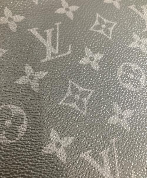 LOUIS VUITTON（ルイ ヴィトン）LOUIS VUITTON (ルイ ヴィトン) FRAGMENT DESIGN (フラグメントデザイン) チェーンポーチ　M64449 ブラックの古着・服飾アイテム
