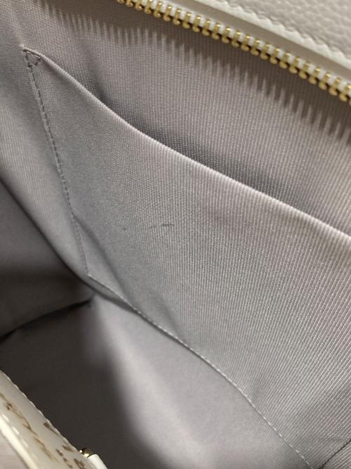 FURLA（フルラ）FURLA (フルラ) ショウゴ セキネ フォー フルラ ジョベ M トート ホワイトの古着・服飾アイテム