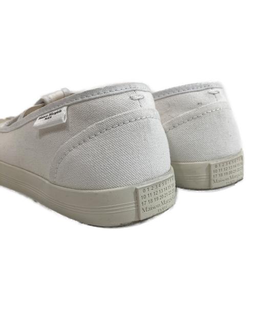 Maison Margiela（メゾンマルジェラ）Maison Margiela (メゾンマルジェラ) Tabi オン・ザ・デッキ　S39-WS0115 ベージュ サイズ:36の古着・服飾アイテム