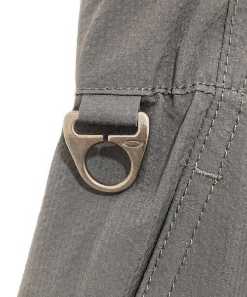 OAKLEY（オークリー）OAKLEY (オークリー) Fgl Tool Box Pants 5.7　ツールボックスパンツ　FOA408137 phantom サイズ:Lの古着・服飾アイテム