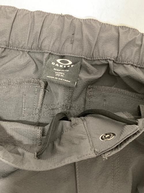 OAKLEY（オークリー）OAKLEY (オークリー) Fgl Tool Box Pants 5.7　ツールボックスパンツ　FOA408137 phantom サイズ:Lの古着・服飾アイテム