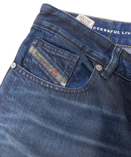 DIESEL（ディーゼル）DIESEL (ディーゼル) D-RISE ワイド バギーフィットデニムパンツ　A06371 インディゴ サイズ:W28/L30の古着・服飾アイテム