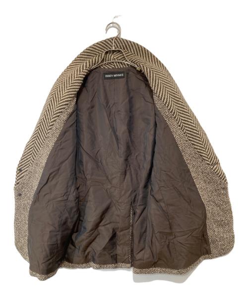 ISSEY MIYAKE（イッセイミヤケ）ISSEY MIYAKE (イッセイミヤケ) ウール ヘリンボーンツイル ショールカラーテーラードジャケット　ME43FD085 ブラウン サイズ:２の古着・服飾アイテム