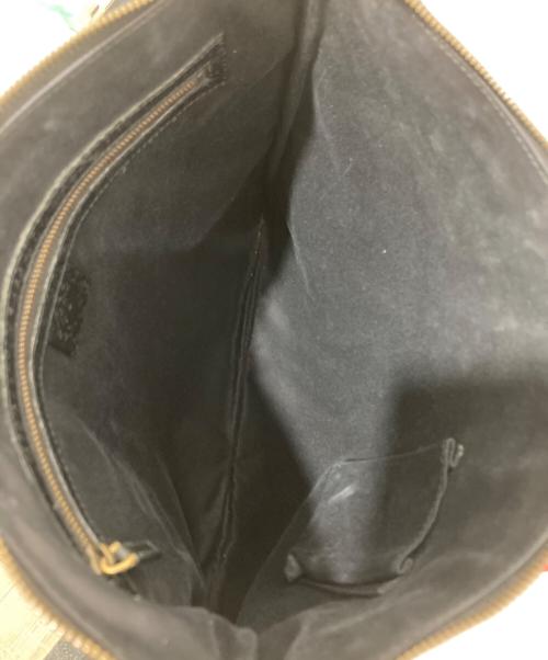 GUCCI（グッチ）GUCCI (グッチ) GGキャンバス スタッズ ショルダーバッグ ブラックの古着・服飾アイテム