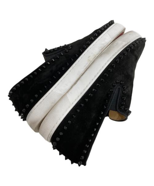 Christian Louboutin（クリスチャン・ルブタン）Christian Louboutin (クリスチャン・ルブタン) スタッズ スウェード スリッポン / PIK BOAT FLAT ブラック サイズ:40の古着・服飾アイテム