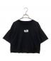 MM6 Maison Margiela（エムエムシックスメゾンマルジェラ）の古着「ロゴラベル ショート丈半袖Tシャツ」｜ブラック