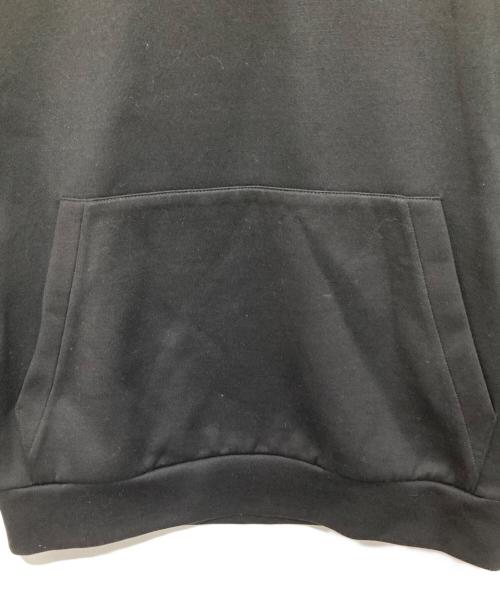PRADA（プラダ）PRADA (プラダ) トライアングルロゴ フーディ UJL84A SWM0 ブラック サイズ:Mの古着・服飾アイテム