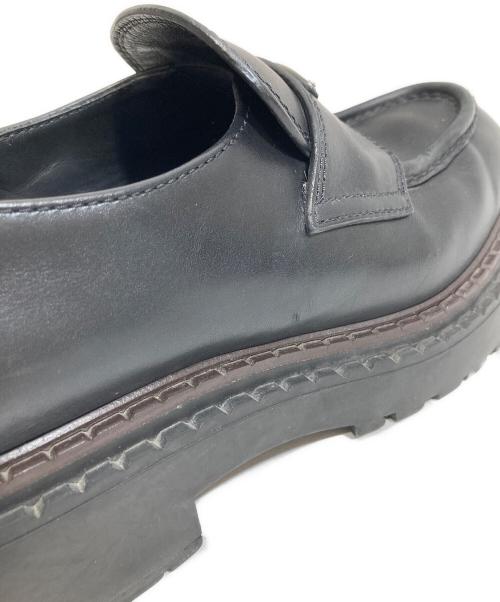 PRADA（プラダ）PRADA (プラダ) トライアングルロゴローファー　2DE148 ブラック サイズ:８　１/２の古着・服飾アイテム