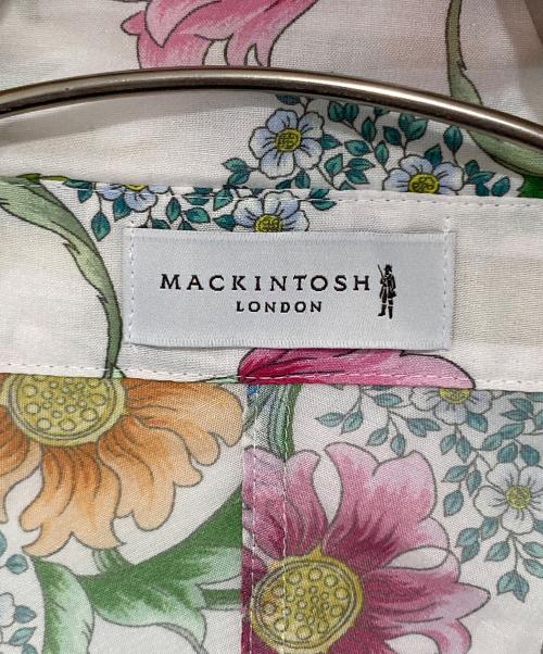 MACKINTOSH LONDON（マッキントッシュ ロンドン）MACKINTOSH LONDON (マッキントッシュ ロンドン) ドローイングカラフルバイブリーブラウス　BIBURY FLOWER　	G5M09-740-02 マルチカラー サイズ:38の古着・服飾アイテム