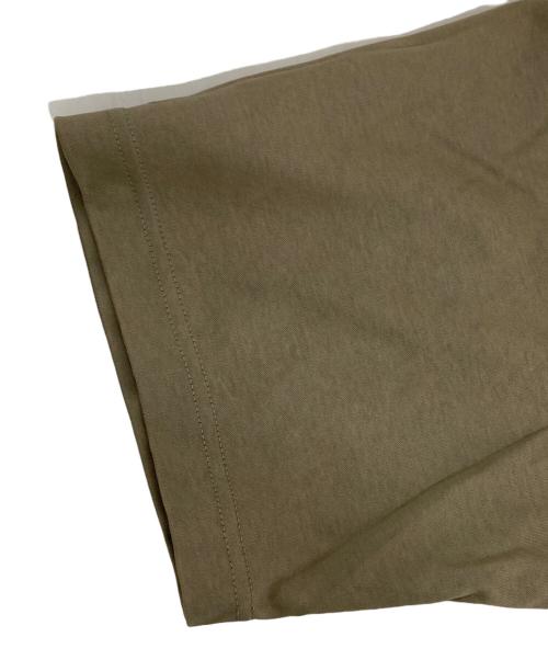 sacai（サカイ）sacai (サカイ) Sロゴ ポケット Tシャツ 23-03029M カーキ サイズ:２の古着・服飾アイテム