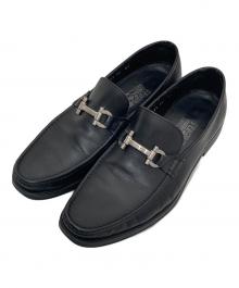 Salvatore Ferragamo（サルヴァトーレ フェラガモ）の古着「ガンチーニビットローファー」｜ブラック
