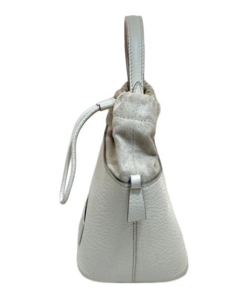 Maison Margiela（メゾンマルジェラ）Maison Margiela (メゾンマルジェラ) 5AC バケットバッグ　2WAYバッグ ホワイトの古着・服飾アイテム