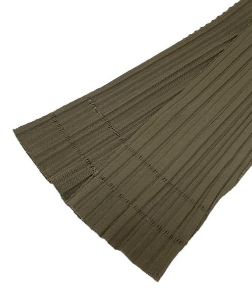 PLEATS PLEASE（プリーツプリーズ）PLEATS PLEASE (プリーツプリーズ) プリーツブラウス　PP82JK962 カーキ サイズ:３の古着・服飾アイテム