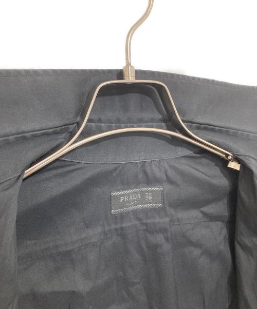 PRADA（プラダ）PRADA (プラダ) 長袖シャツ　UCM679 ブラック サイズ:38の古着・服飾アイテム