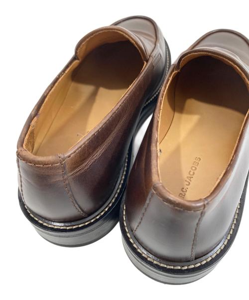 MARC JACOBS（マークジェイコブス）MARC JACOBS (マークジェイコブス) A.P.C. (アーペーセー) THE PENNY LOAFER ブラウン サイズ:38の古着・服飾アイテム