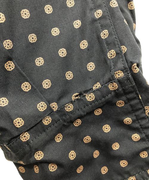GIANNI VERSACE（ジャンニ・ヴェルサーチ）GIANNI VERSACE (ジャンニ・ヴェルサーチ) リバーシブルブルゾン ベージュ×ネイビー サイズ:48の古着・服飾アイテム