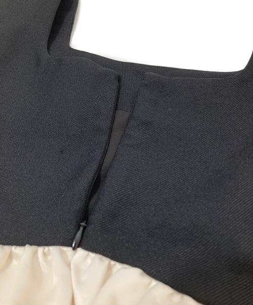THETOE（ザ トゥー）THETOE (ザ トゥー) Ifestou Frill Top イフェストウフリルトップ ブラック サイズ:Sの古着・服飾アイテム