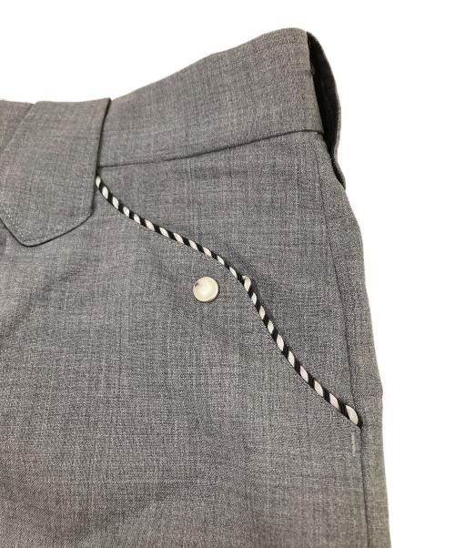 DAIRIKU（ダイリク）DAIRIKU (ダイリク) Embroidery Western Wide Slacks　エンブロイダリー ウエスタン ワイド スラックス　24SS B-4 グレー サイズ:29の古着・服飾アイテム