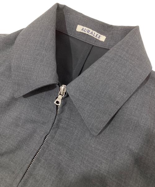 AURALEE（オーラリー）AURALEE (オーラリー) BONDED TROPICAL WOOL ZIP BLOUSON　ボンデッドトロピカルウールジップブルゾン グレー サイズ:3の古着・服飾アイテム