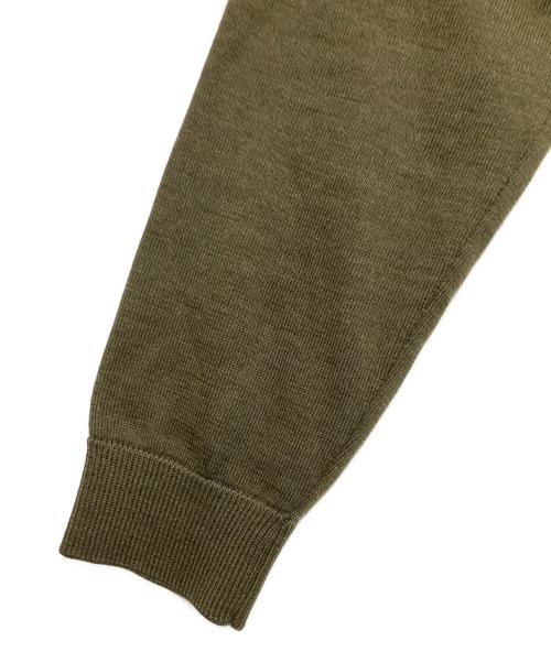 maison kitsune（メゾンキツネ）MAISON KITSUNE (メゾンキツネ) FOX HEAD PATCH POLO JUMPER フォックス ヘッド パッチ LM00206KT1036 ポロ ジャンパー カーキ サイズ:Lの古着・服飾アイテム