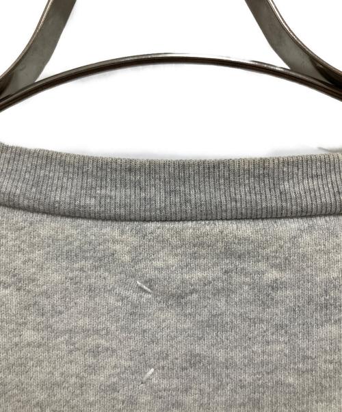 Maison Margiela（メゾンマルジェラ）Maison Margiela (メゾンマルジェラ) エルボーパッチスウェット S30GU0075 S25392 グレー サイズ:54の古着・服飾アイテム