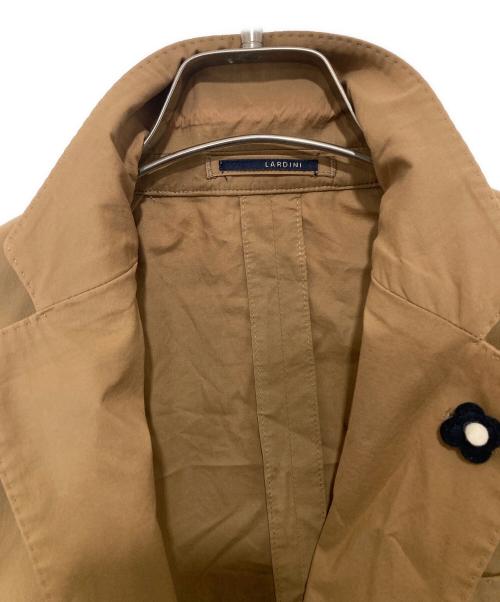 LARDINI（ラルディーニ）LARDINI (ラルディーニ) ライトウェイト ストレッチ セットアップ ベージュ サイズ:46の古着・服飾アイテム
